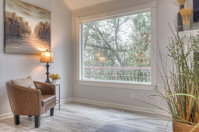 204 Hogan Ln, Columbia, TN 38401