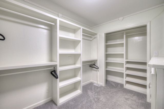 204 Hogan Ln, Columbia, TN 38401