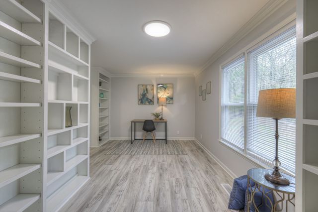 204 Hogan Ln, Columbia, TN 38401