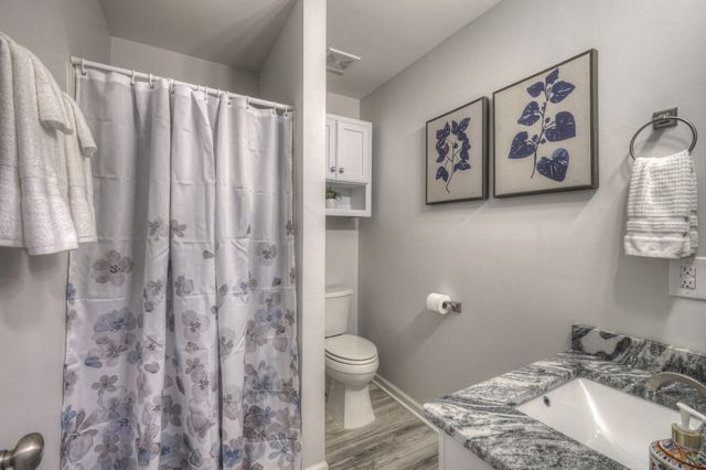 204 Hogan Ln, Columbia, TN 38401