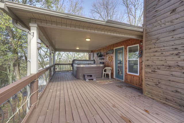 204 Hogan Ln, Columbia, TN 38401