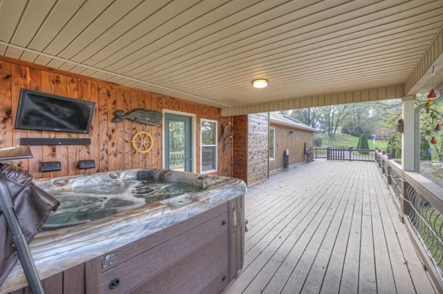 204 Hogan Ln, Columbia, TN 38401