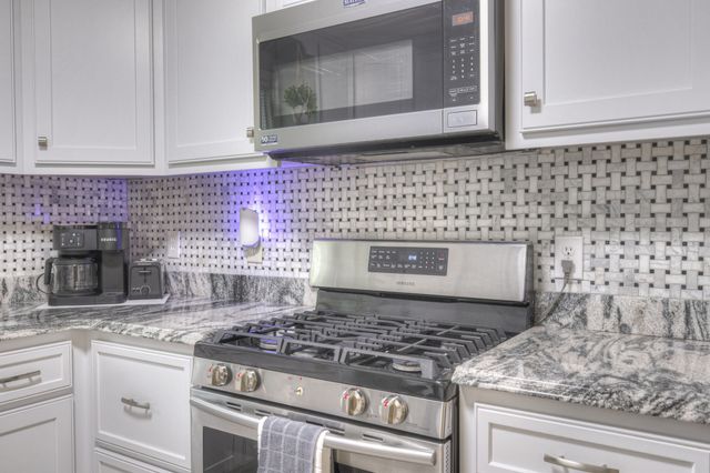 204 Hogan Ln, Columbia, TN 38401