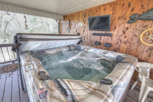 204 Hogan Ln, Columbia, TN 38401