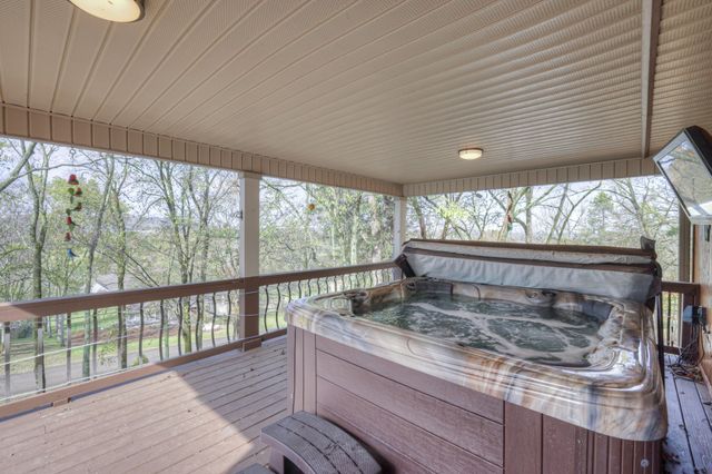 204 Hogan Ln, Columbia, TN 38401