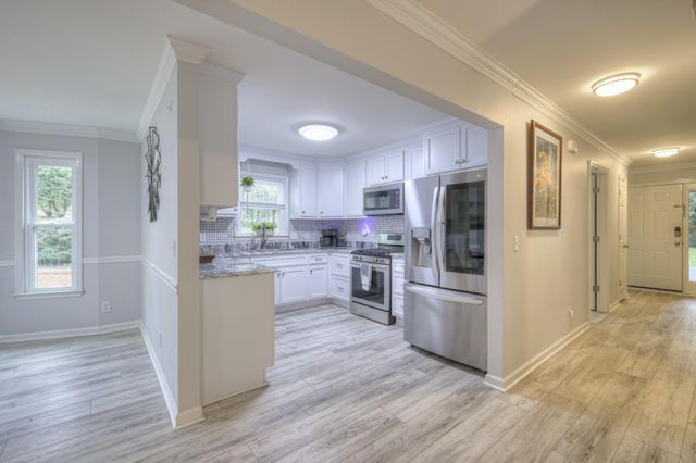 204 Hogan Ln, Columbia, TN 38401