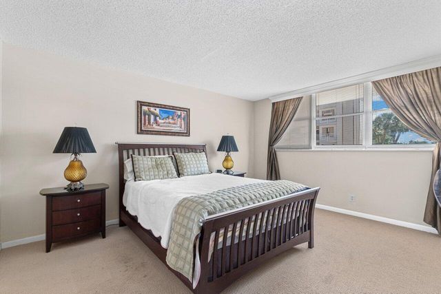 911 Gardenia Drive 249, Delray Beach, FL 33483