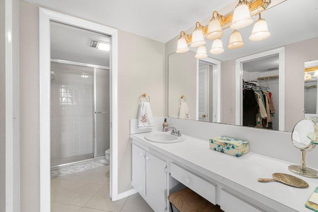 911 Gardenia Drive 249, Delray Beach, FL 33483