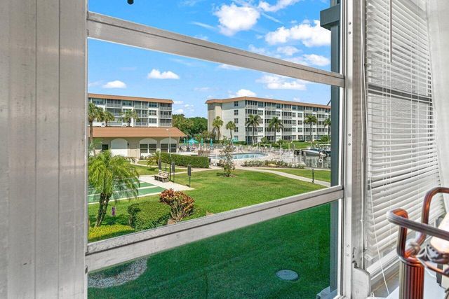 911 Gardenia Drive 249, Delray Beach, FL 33483