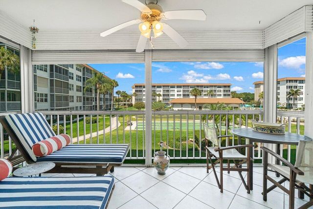 911 Gardenia Drive 249, Delray Beach, FL 33483