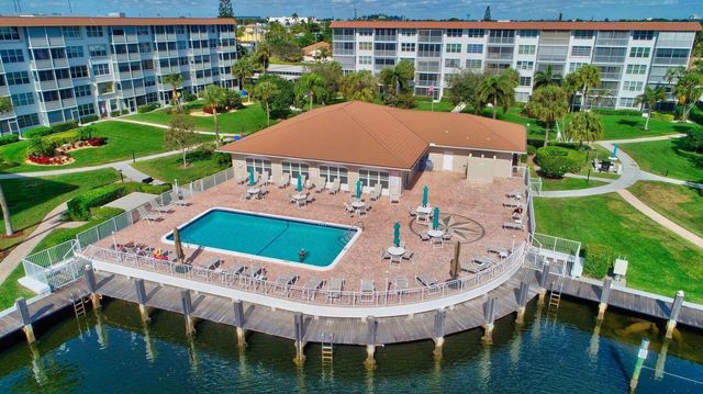 911 Gardenia Drive 249, Delray Beach, FL 33483