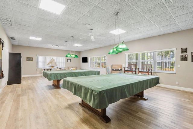 911 Gardenia Drive 249, Delray Beach, FL 33483