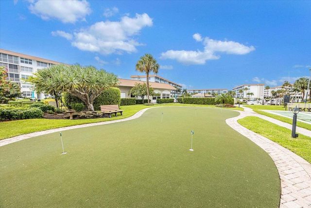 911 Gardenia Drive 249, Delray Beach, FL 33483
