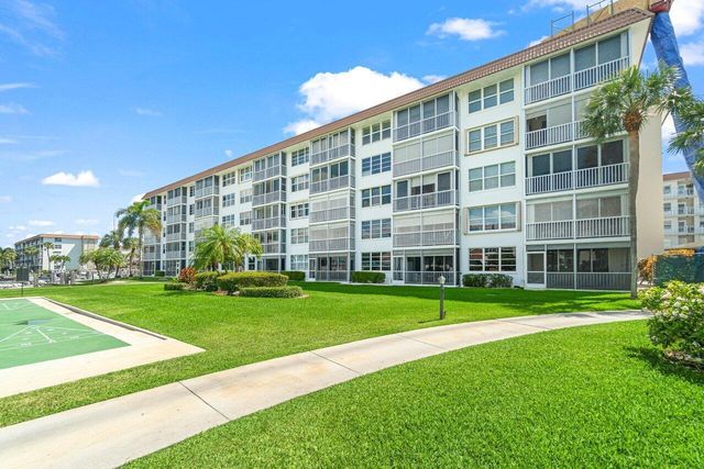 911 Gardenia Drive 249, Delray Beach, FL 33483