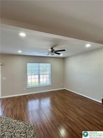 306 Milkweed Drive, Upper Macungie Twp, PA 18104