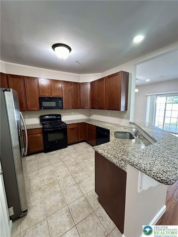 306 Milkweed Drive, Upper Macungie Twp, PA 18104