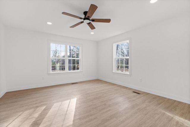 9049 Brittany Farm Lane, Ooltewah, TN 37363