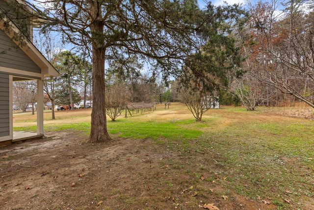 9049 Brittany Farm Lane, Ooltewah, TN 37363