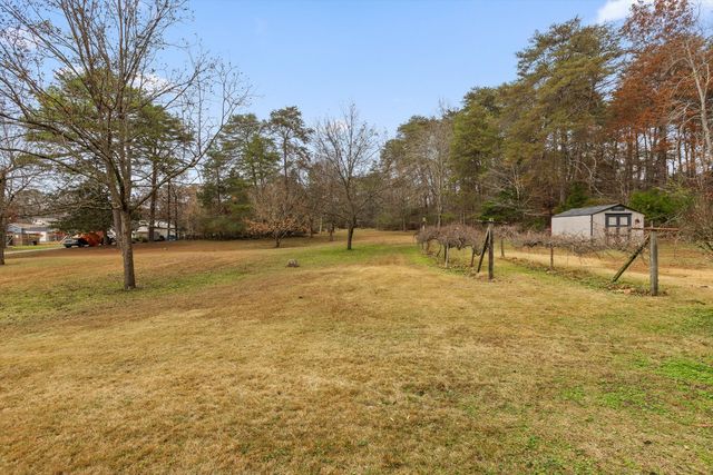 9049 Brittany Farm Lane, Ooltewah, TN 37363