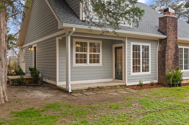 9049 Brittany Farm Lane, Ooltewah, TN 37363