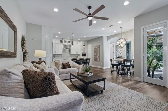 2343 Malaga Peak Street, Las Vegas, NV 89135