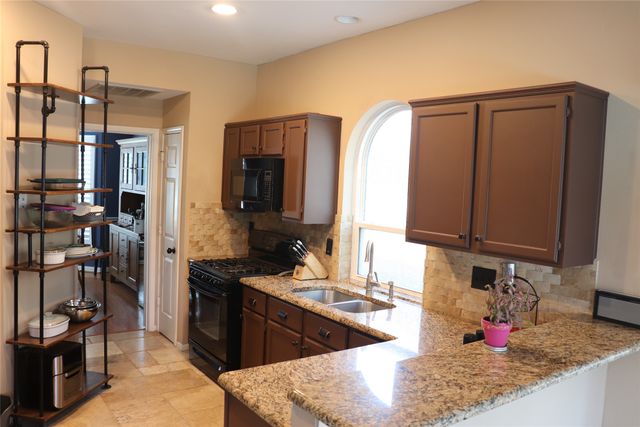 1222 Belmont Drive, Grand Prairie, TX 75052