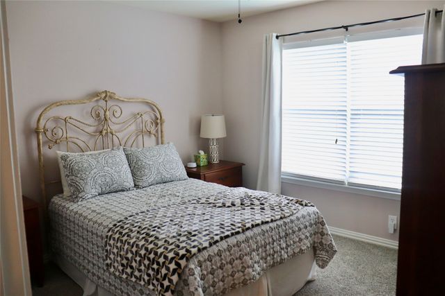 1222 Belmont Drive, Grand Prairie, TX 75052