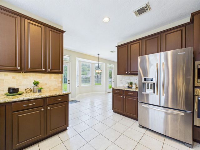 1711 Brill Drive, Friendswood, TX 77546