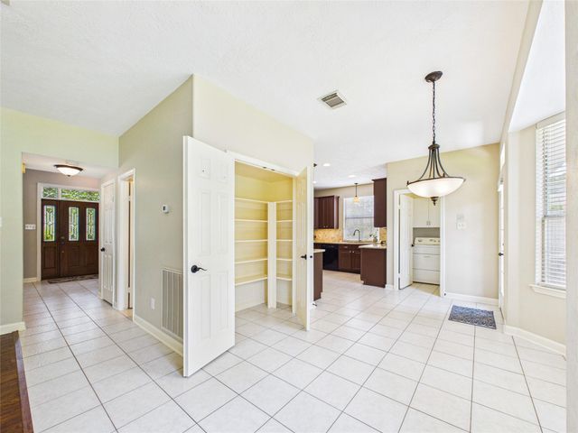 1711 Brill Drive, Friendswood, TX 77546