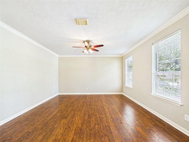 1711 Brill Drive, Friendswood, TX 77546