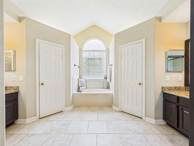 1711 Brill Drive, Friendswood, TX 77546