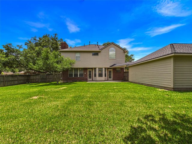 1711 Brill Drive, Friendswood, TX 77546