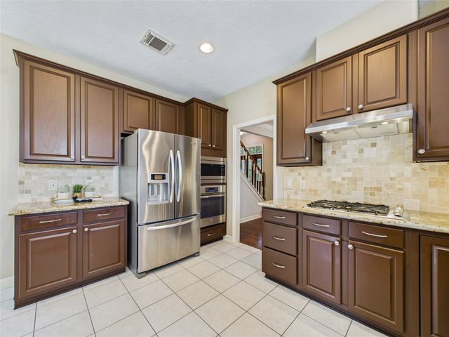 1711 Brill Drive, Friendswood, TX 77546
