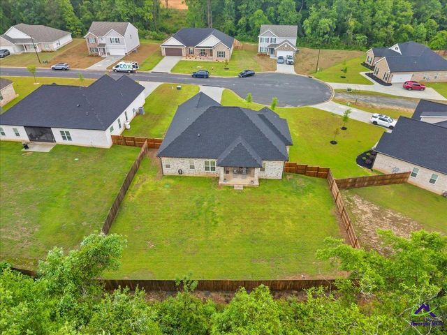 519 Liberty Hall Drive, Bonaire, GA 31005