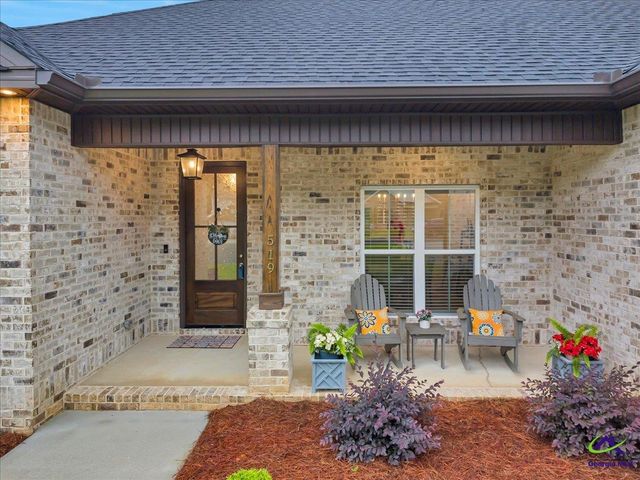 519 Liberty Hall Drive, Bonaire, GA 31005