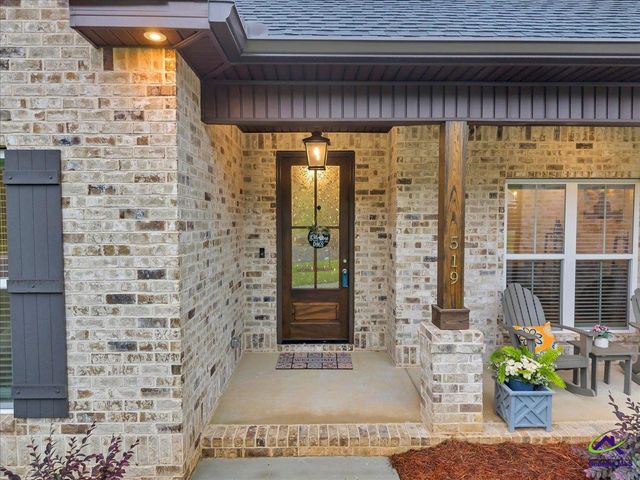 519 Liberty Hall Drive, Bonaire, GA 31005