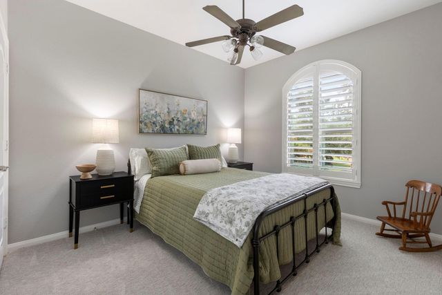 10 Mill Point Place, The Woodlands, TX 77380