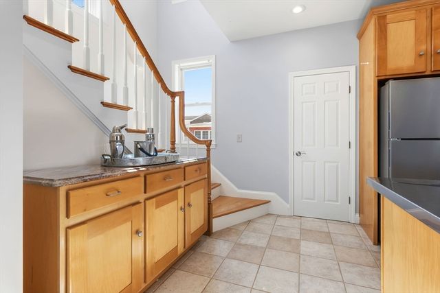 16 Harvard Way, Newbury, MA 01951