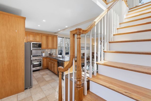 16 Harvard Way, Newbury, MA 01951