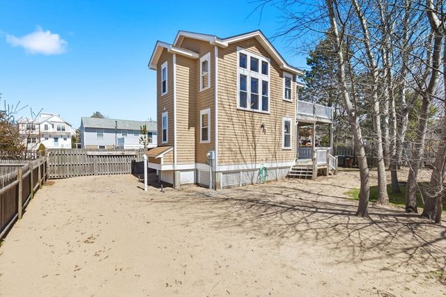 16 Harvard Way, Newbury, MA 01951