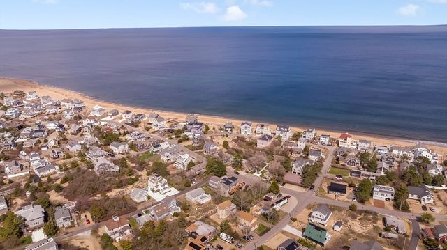 16 Harvard Way, Newbury, MA 01951