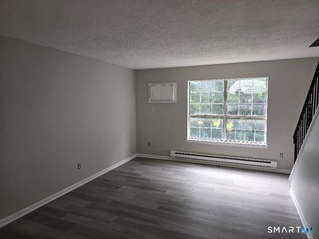 116 Angel Drive D, Waterbury, CT 06708
