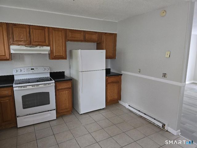 116 Angel Drive D, Waterbury, CT 06708
