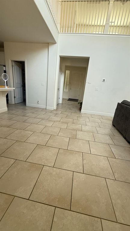 Image 11 of property listing at 6294 W Northdale Avenue, Fresno, CA 93723