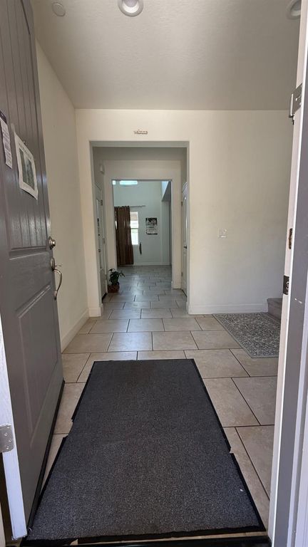 Image 12 of property listing at 6294 W Northdale Avenue, Fresno, CA 93723