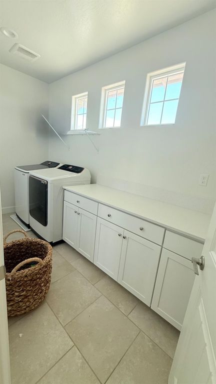 Image 13 of property listing at 6294 W Northdale Avenue, Fresno, CA 93723