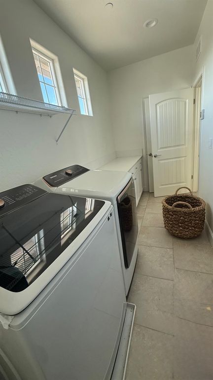 Image 15 of property listing at 6294 W Northdale Avenue, Fresno, CA 93723