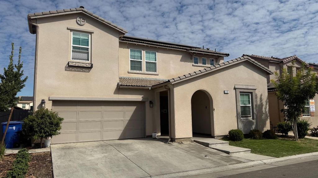 Image 2 of property listing at 6294 W Northdale Avenue, Fresno, CA 93723