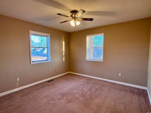 410 E Elm St, Walnut Ridge, AR 72476