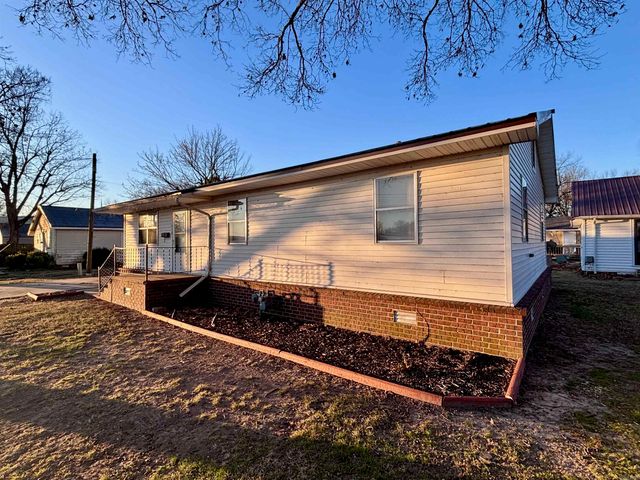 410 E Elm St, Walnut Ridge, AR 72476